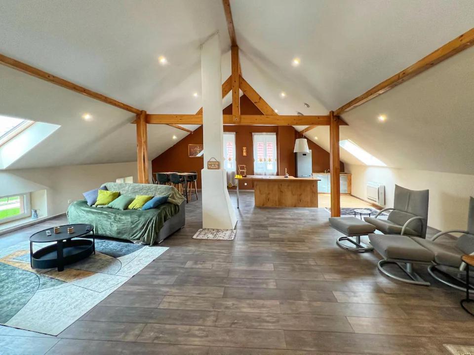 Loft Spacieux En Pleine Foret Bining Exteriör bild